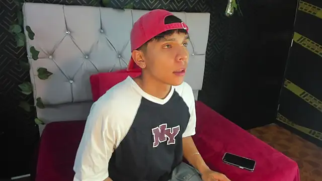 Thiago Kozak online show from 10.18.25