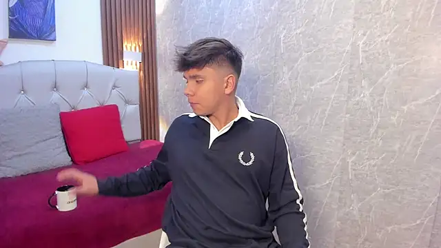 Snapshot of Thiago_Kozak chatting on 06.10.26 Thiago Kozak online show from 06.10.26