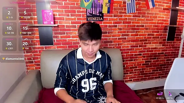 Snapshot of Thiago_Kozak chatting on 06.22.26 Thiago Kozak online show from 06.22.26