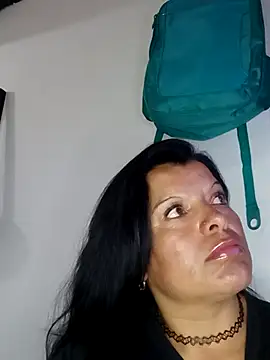 Snapshot of Hanna_Kieran chatting on 09.19.25 Hanna Kieran online show from 09.19.25