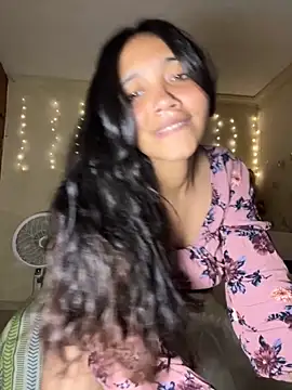 Snapshot of effie_castroo chatting on 09.14.25 effie castroo online show from 09.14.25