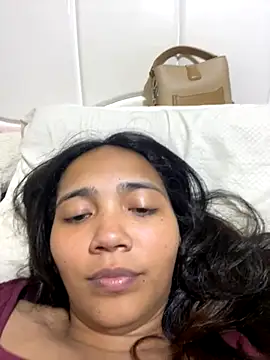 Snapshot of effie_castroo chatting on 10.04.25 effie castroo online show from 10.04.25