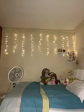 Snapshot of effie_castroo chatting on 11.06.25 effie castroo online show from 11.06.25