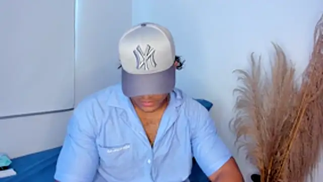 Snapshot of Evansdark1 chatting on 02.15.26 Evansdark1 online show from 02.15.26