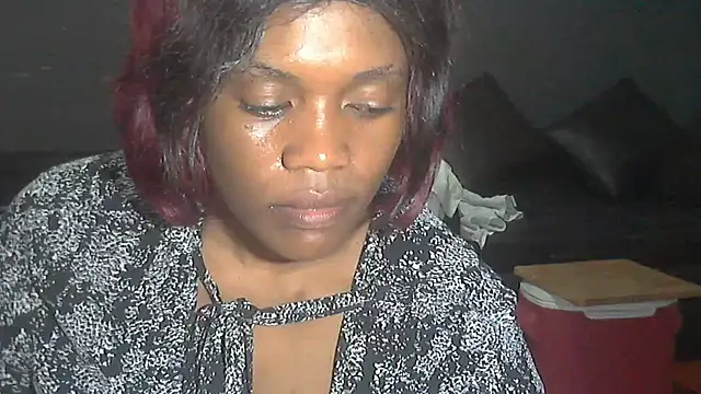 sexythae32 online show from 11.16.25