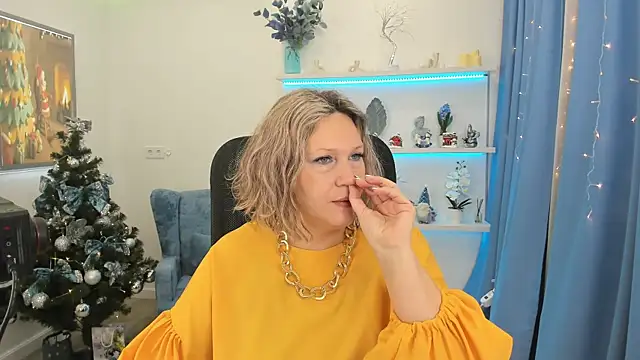 NinaStarle online show from 12.17.25