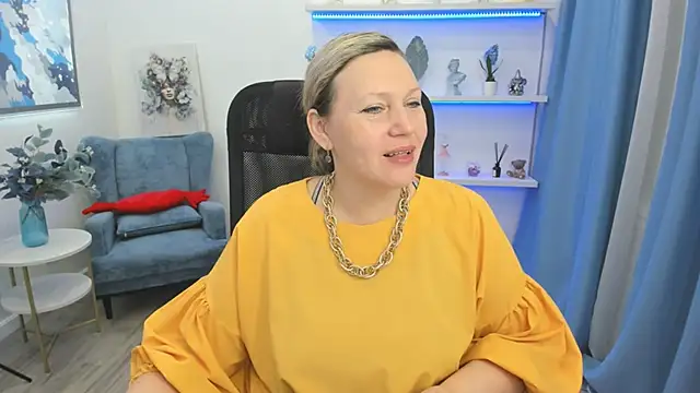 NinaStarle online show from 04.08.26