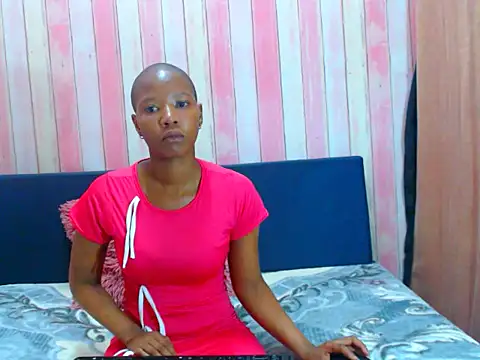 Snapshot of ebonyfirexx chatting on 12.03.25 ebonyfirexx online show from 12.03.25