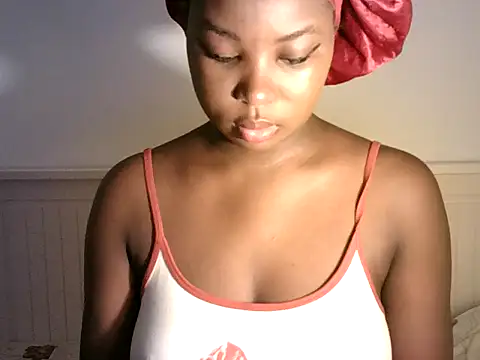 zoe215 online show from 06.30.26