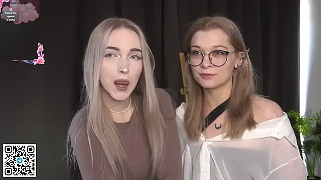 Snapshot of MaeEversley chatting on 09.13.25 MaeEversley online show from 09.13.25