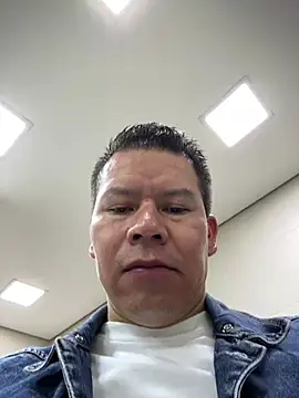 Manu0586 online show from 02.05.26