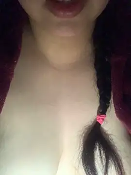 Snapshot of Sara782f chatting on 02.13.26 Sara782f online show from 02.13.26