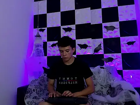 AndyFame1 online show from 10.14.25