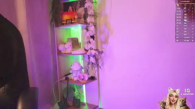 Miila snow online show from 11.13.25