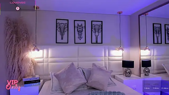 Snapshot of Valeria_carter chatting on 02.04.26 Valeria carter online show from 02.04.26