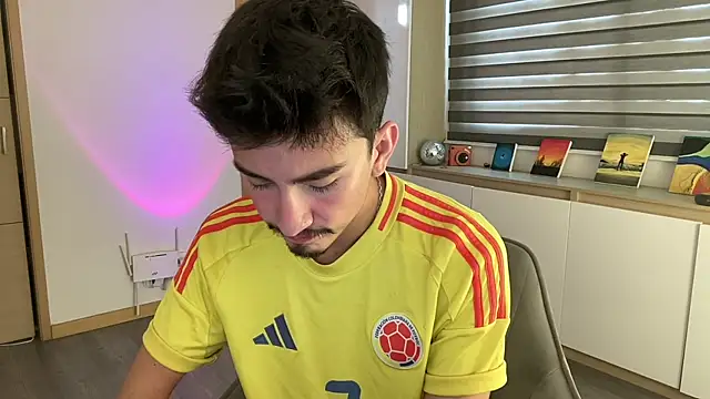 sweettaaron01 online show from 11.25.25