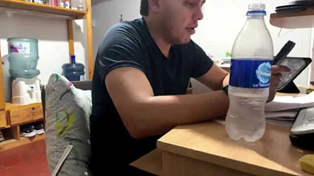 Snapshot of Haustin202 chatting on 11.13.25 Haustin202 online show from 11.13.25