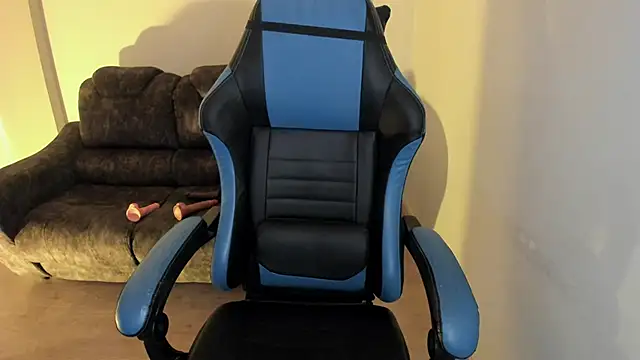 Scarbadgirl  online show from 09.09.25