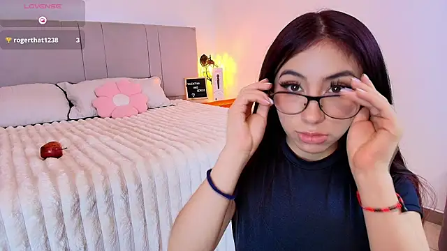 Snapshot of Kurttsinner chatting on 10.05.25 Kurttsinner online show from 10.05.25