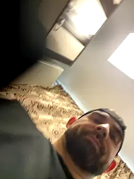 Snapshot of Shots_of_sperm chatting on 09.10.25 Shots of sperm online show from 09.10.25