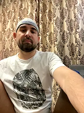 Snapshot of Shots_of_sperm chatting on 11.19.25 Shots of sperm online show from 11.19.25