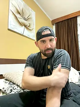 Snapshot of Shots_of_sperm chatting on 12.01.25 Shots of sperm online show from 12.01.25