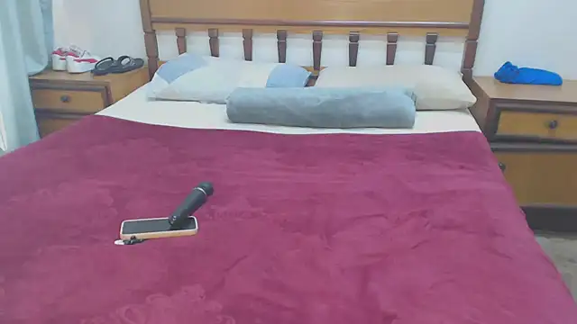 HugeTitisxx online show from 09.11.25