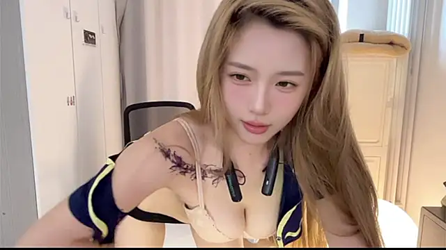Snapshot of yiyi5588 chatting on 07.07.26 yiyi5588 online show from 07.07.26