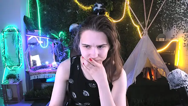 TessaMill online show from 10.06.25