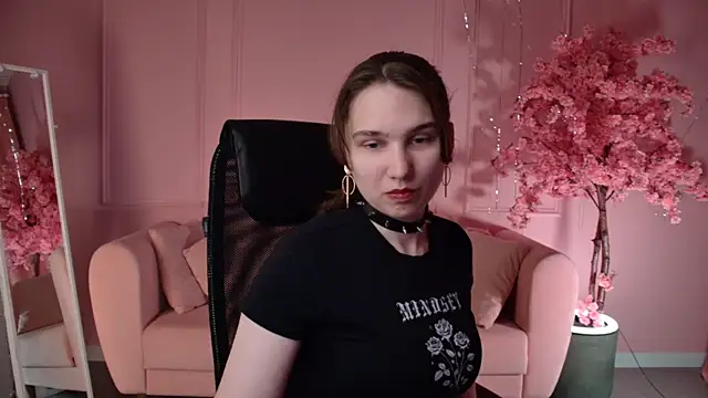 TessaMill online show from 05.22.26