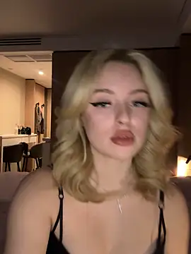 SexyEvaLips online show from 05.15.26