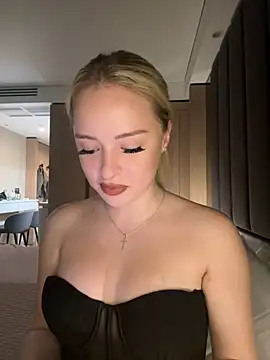SexyEvaLips online show from 05.22.26
