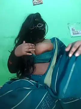 Snapshot of Dassing_strip_couple chatting on 02.08.26 Dassing strip couple online show from 02.08.26