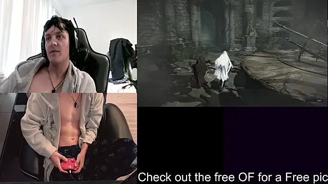 Snapshot of SkrogDog chatting on 04.14.26 SkrogDog online show from 04.14.26