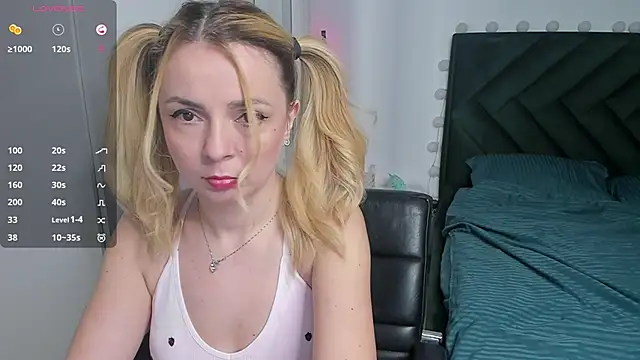 LovelyAria  online show from 09.22.25