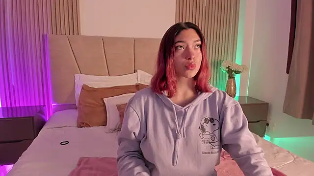 Victoria Beaumont online show from 04.14.26