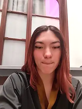 Snapshot of Victoria_Beaumont chatting on 05.05.26 Victoria Beaumont online show from 05.05.26
