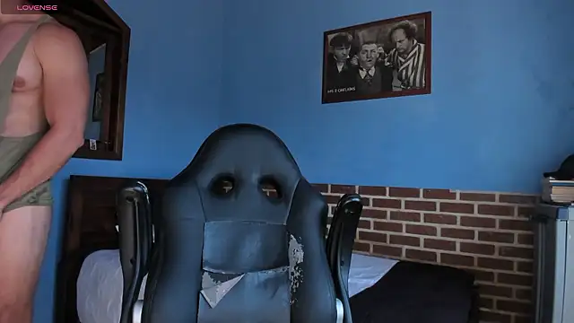 Snapshot of justinkarter chatting on 01.17.26 justinkarter online show from 01.17.26