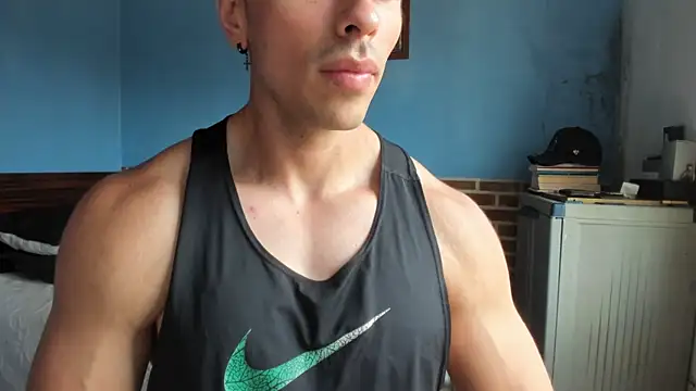 Snapshot of justinkarter chatting on 02.04.26 justinkarter online show from 02.04.26