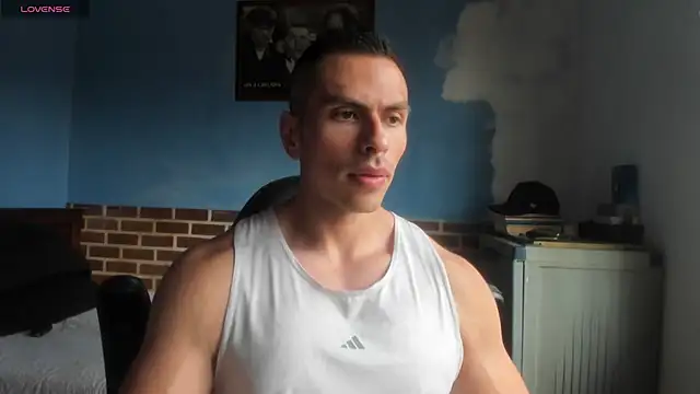 Snapshot of justinkarter chatting on 06.12.26 justinkarter online show from 06.12.26