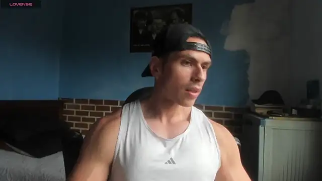 Snapshot of justinkarter chatting on 06.17.26 justinkarter online show from 06.17.26
