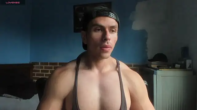 Snapshot of justinkarter chatting on 06.18.26 justinkarter online show from 06.18.26