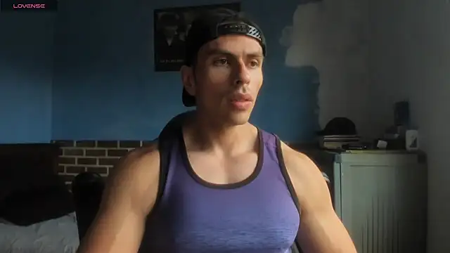 Snapshot of justinkarter chatting on 06.19.26 justinkarter online show from 06.19.26