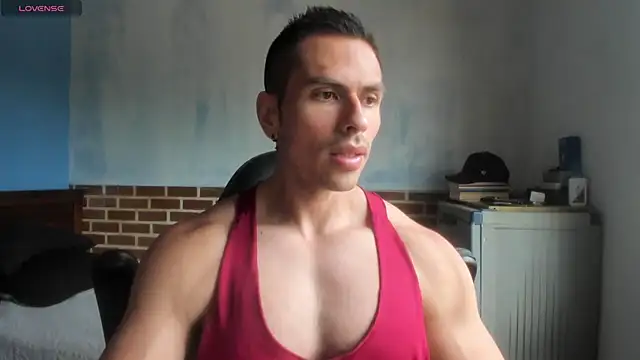 Snapshot of justinkarter chatting on 06.20.26 justinkarter online show from 06.20.26