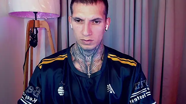 Shane Clay online show from 10.28.25