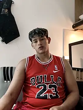 Snapshot of Hiroshi_Shen chatting on 12.22.25 Hiroshi Shen online show from 12.22.25