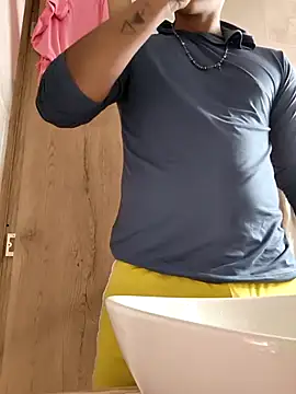 Snapshot of Hiroshi_Shen chatting on 01.14.26 Hiroshi Shen online show from 01.14.26