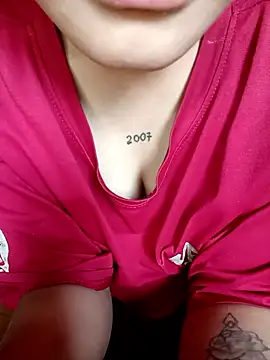 Snapshot of memeto_sexy chatting on 10.19.25 memeto sexy online show from 10.19.25