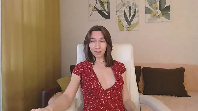 GoodGlamorGirl online show from 02.10.25