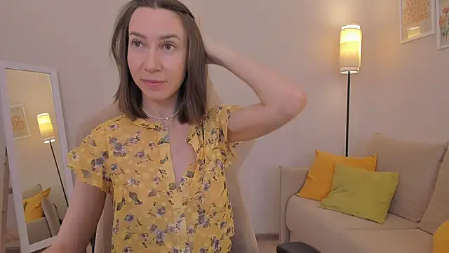 GoodGlamorGirl online show from 07.02.26